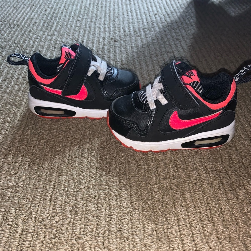 Nike AirMax Toddler Girl Shoes